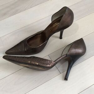 Kenneth Cole New York Women's Faux Snake Skin Slip On Heels Brown Size 7 NWOT
